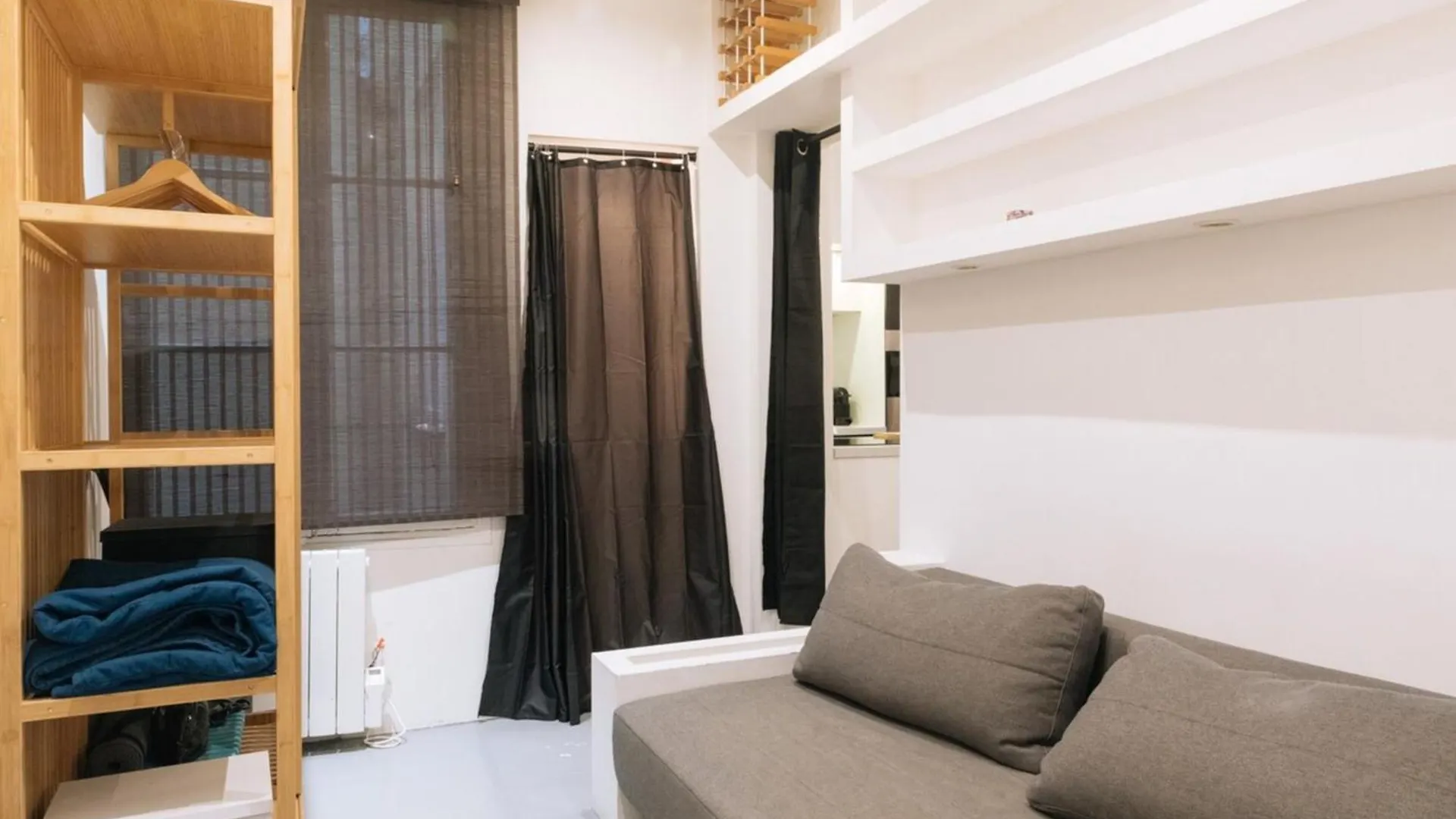 Cosy & Stylish Large Studio Voltaireoberkampf! Paris Apartment