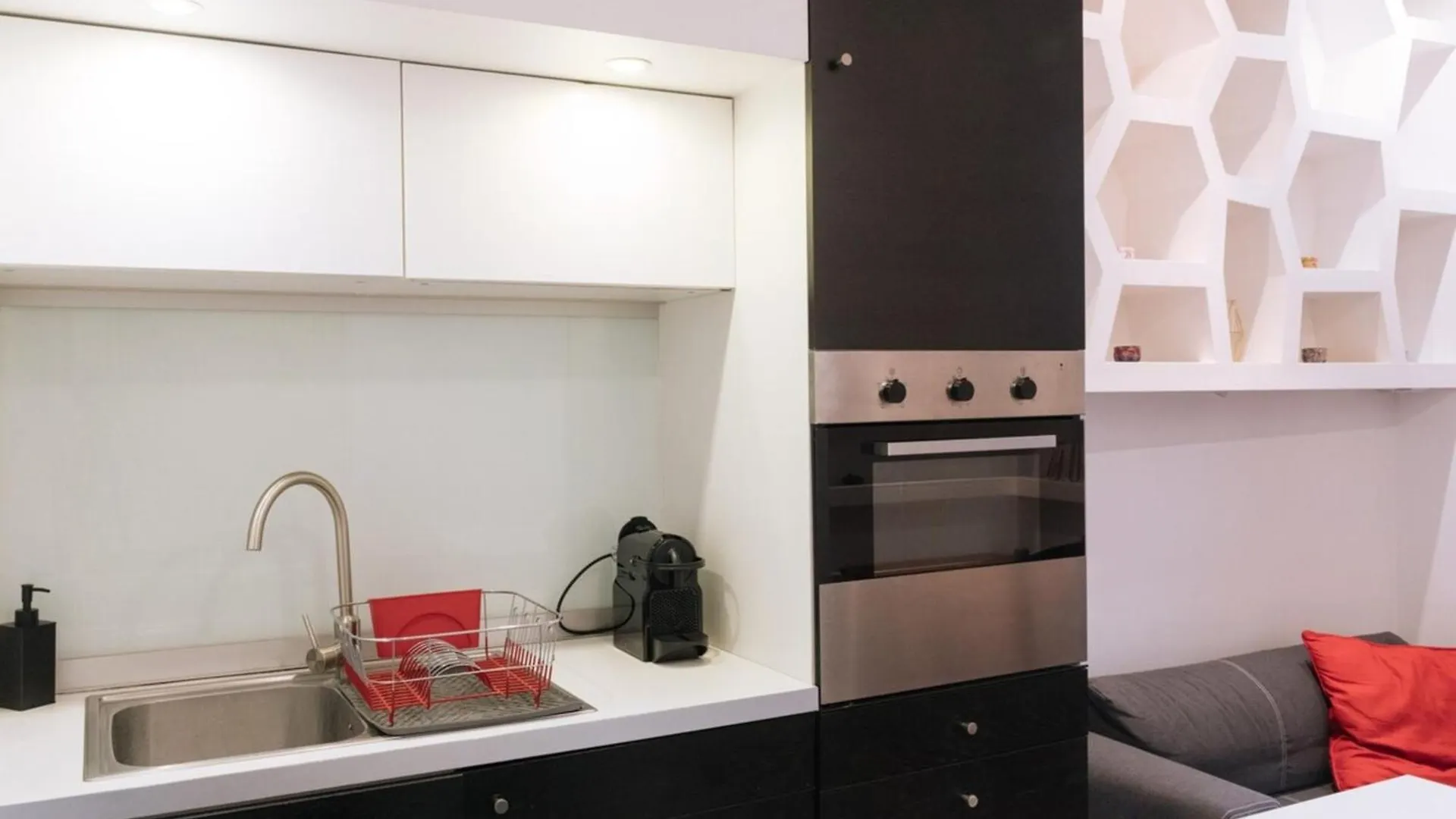 Cosy & Stylish Large Studio Voltaireoberkampf! Paris